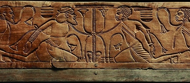Pharao Tutanchamuns Fusttze mit dem Symbol des vereinigten gyptischen Reichs sowie asiatischen und afrikanischen Gefangenen