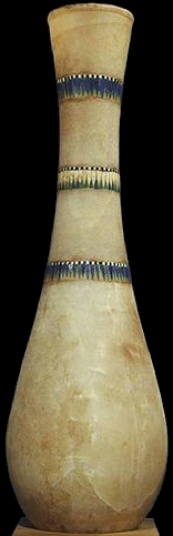 Altägyptische Öl- oder Salbvase aus Alabaster (Kalzit) mit blütenartigen Verzierungen aus Tutanchamuns Grab